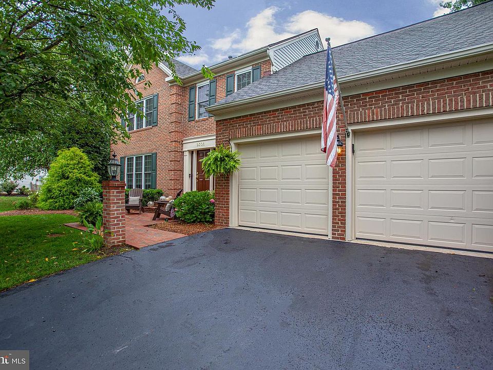 1st image of 9301 Weathersfield Dr
