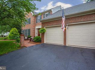 9301 Weathersfield Dr, Bristow, VA 20136