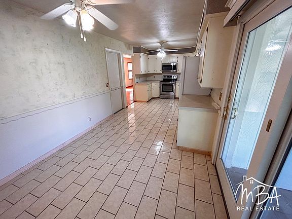 5th image of 901 J C St