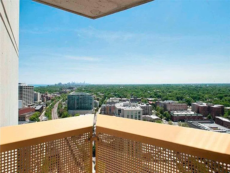 1720 Maple Ave #2470 — Photo 11