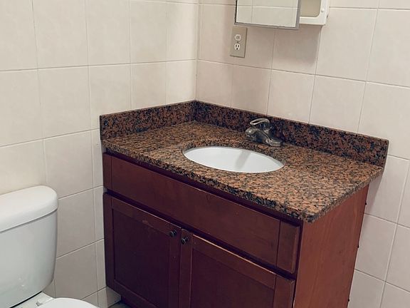 3rd image of 5812 5th Ave #2F