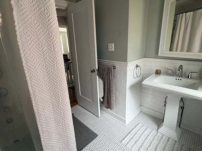 Upstairs Bathroom