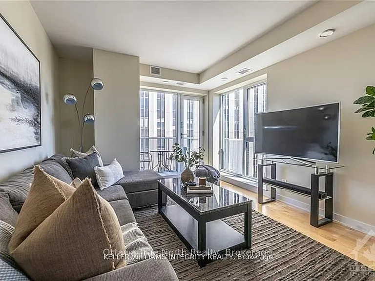 40 Nepean St #2201 — Photo 6