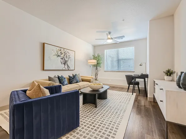 Sorella at Loretto Heights