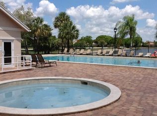 10827 Seacliff Cir, Boca Raton, FL 33498