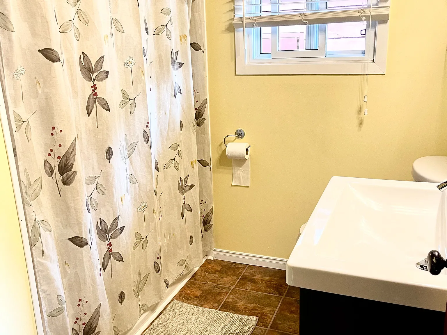 2 bed, $2,200 — Photo 3