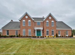 1 Greenview Dr, Chesterfield, NJ 08515