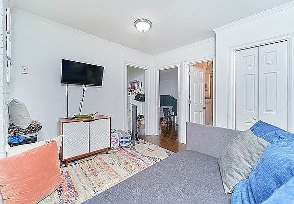4th image of 174 E 2nd St APT 4F