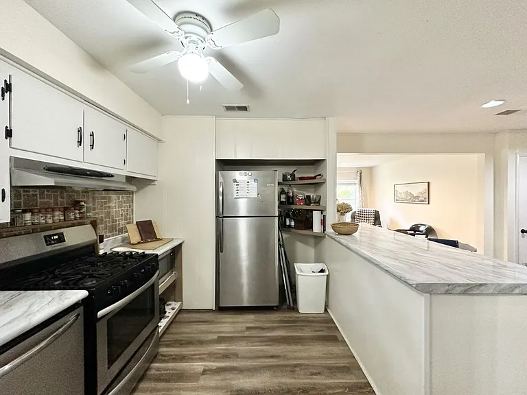 3115 Norma Ln — Photo 8