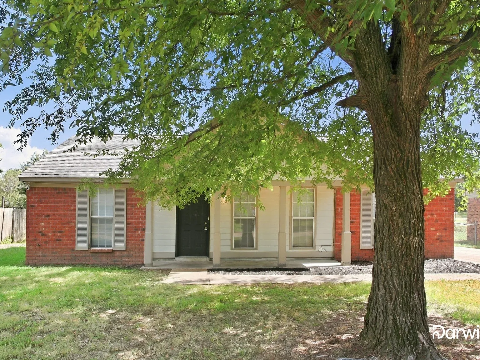 3 bed, 2.0 bath, 1204 sqft, $1,535 — Photo 1