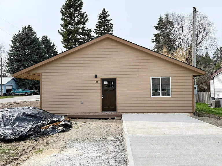 505 Cedar St — Photo 2