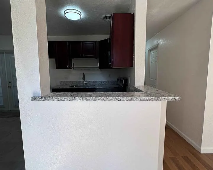 1125 Emerald Dr — Photo 4