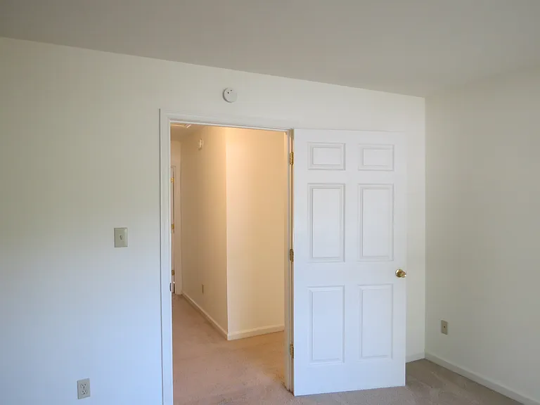 131 King Henry Way — Photo 24