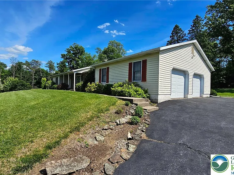 2810 County Line Rd — Photo 2