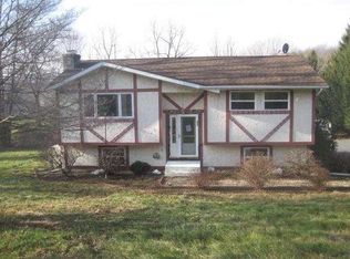 35 Green Pond Rd, Belvidere, NJ 07823