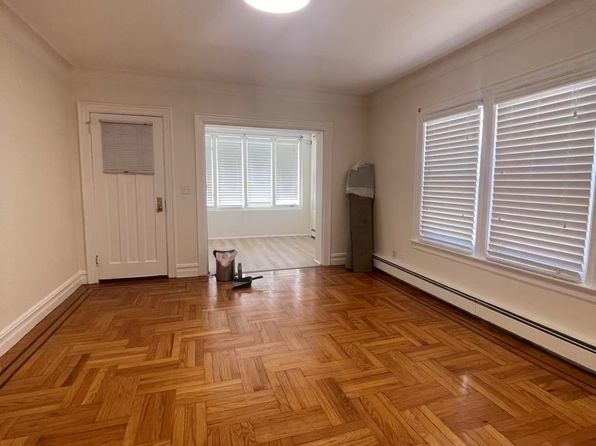 289 Ross Ave #1