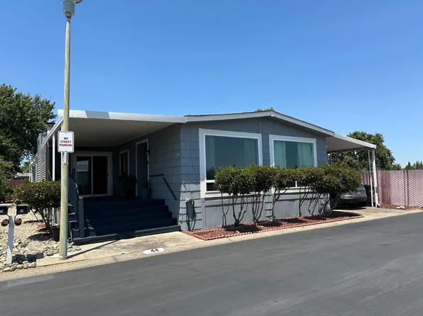 44 Millbrook Cir, Sacramento, CA 95828