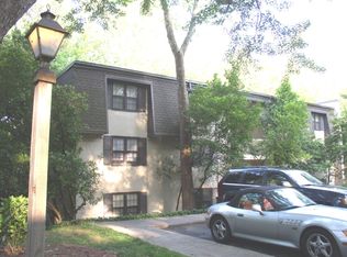 29 Arpege Way NW, Atlanta, GA 30327