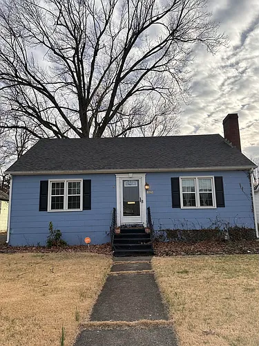 590 Longview Dr Photo 1