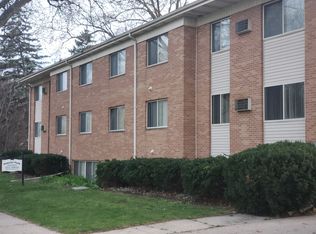 3330 S Pennsylvania Ave APT 15, Lansing, MI