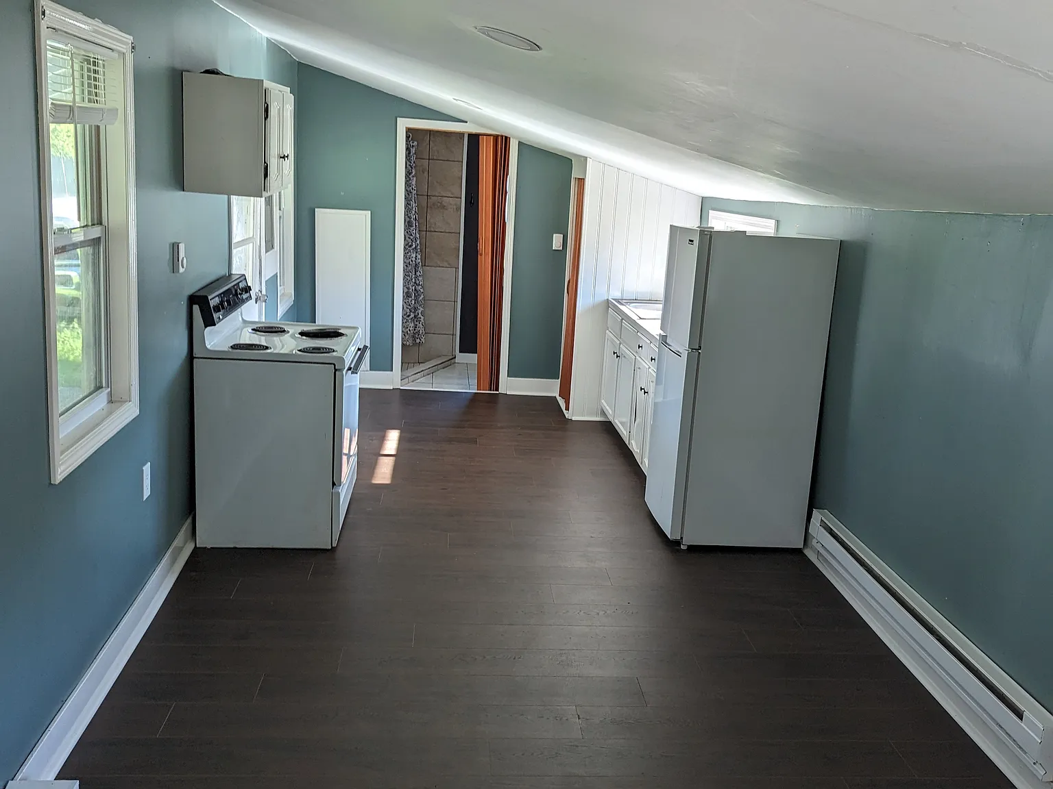 1033 Myers Ave — Photo 1