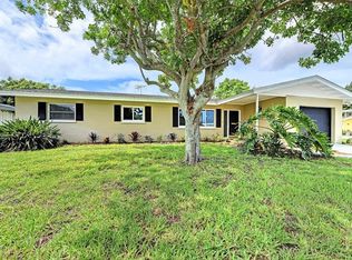 2815 27th Avenue Dr W, Bradenton, FL 34205