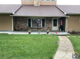 3530 NW 45th Ct, Topeka, KS 66618