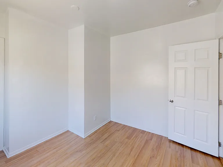 4840 Art St — Photo 17