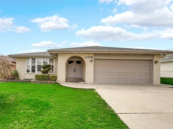 10708 W Doric Cir, Palos Hills, IL 60465