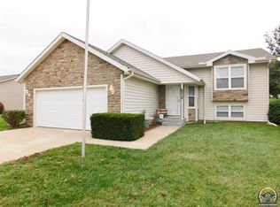 3424 SE Skylark Dr, Topeka, KS 66605