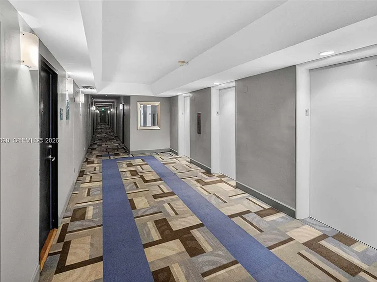 7441 Wayne Ave #8J — Photo 24