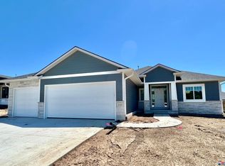 2220 S 93rd St, Lincoln, NE 68520