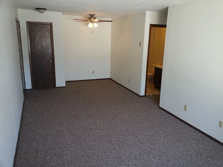 226 N Jefferson St #1 — Photo 3