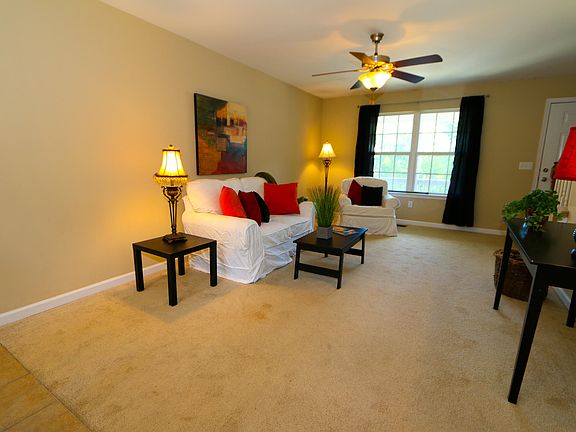4th image of 1824 Short Leaf Dr