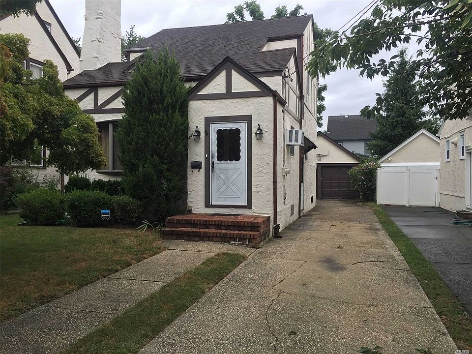1st image of 231 Spruce St
