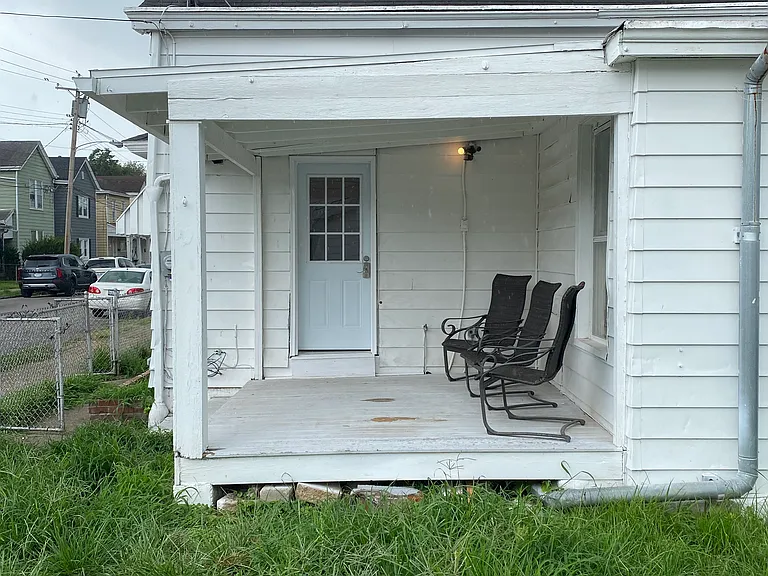 525 5th Ave — Photo 15