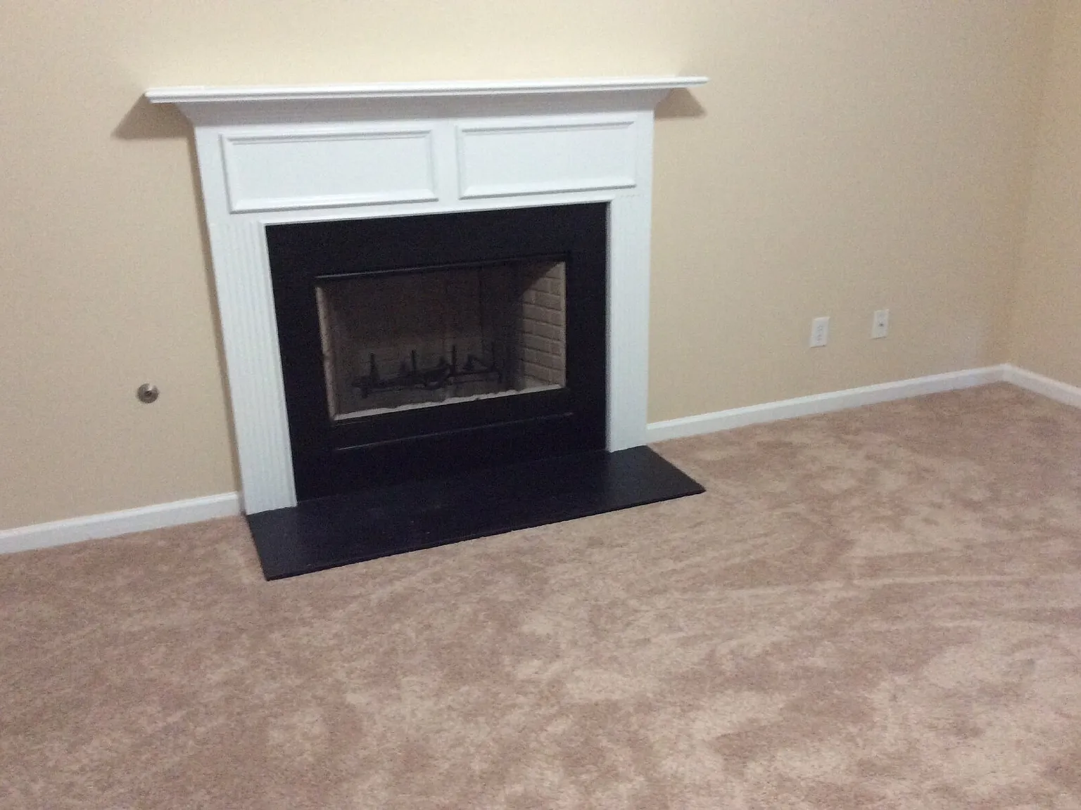 4 bed, 3.0 bath, $1,950 — Photo 3