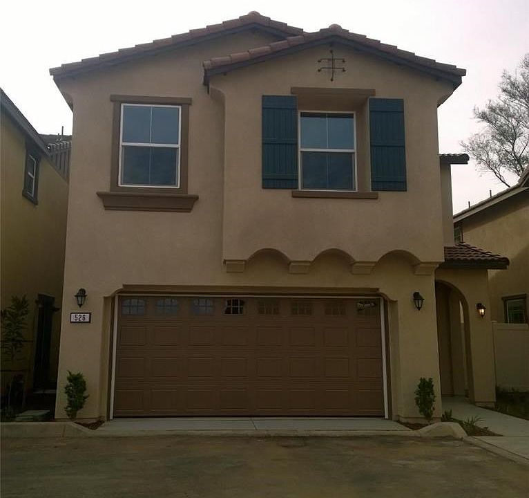 1st image of 526 Moonlight Dr