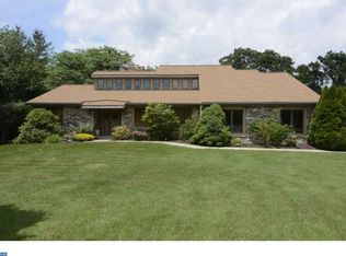 803 Pine Heights Rd, Reading, PA 19605