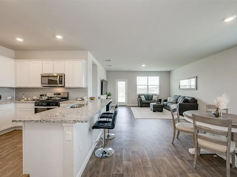 102 Rainmaker Cv — Photo 5