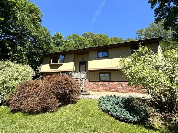 57 Trolley Road, Cortlandt Manor, NY 10567