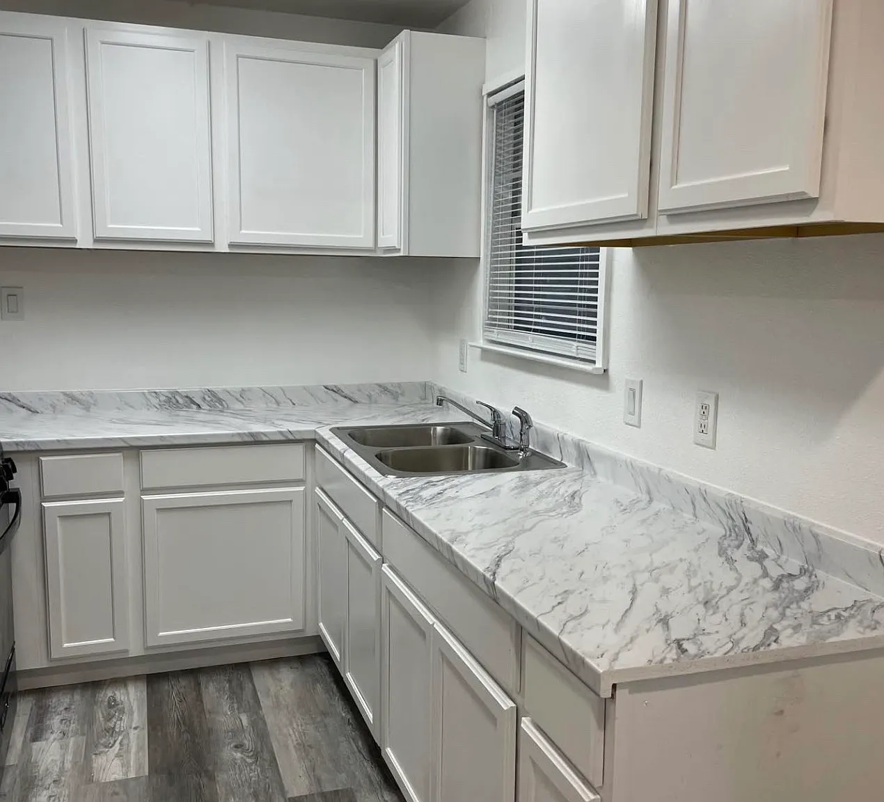 3 bed, 918 sqft, $1,750 — Photo 2