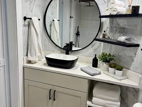 5th image of 2406 N Ocean Blvd. #1104