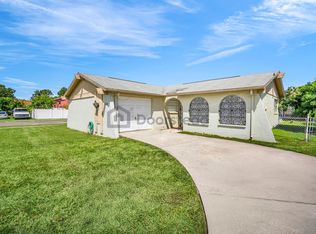 8243 Drycreek Dr, Tampa, FL 33615