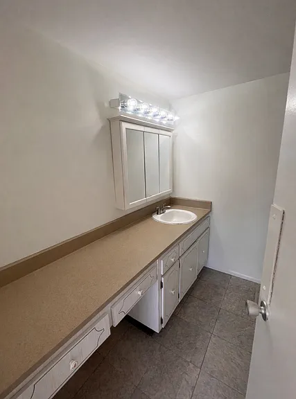 7425 Bay Island Dr S #203 — Photo 14