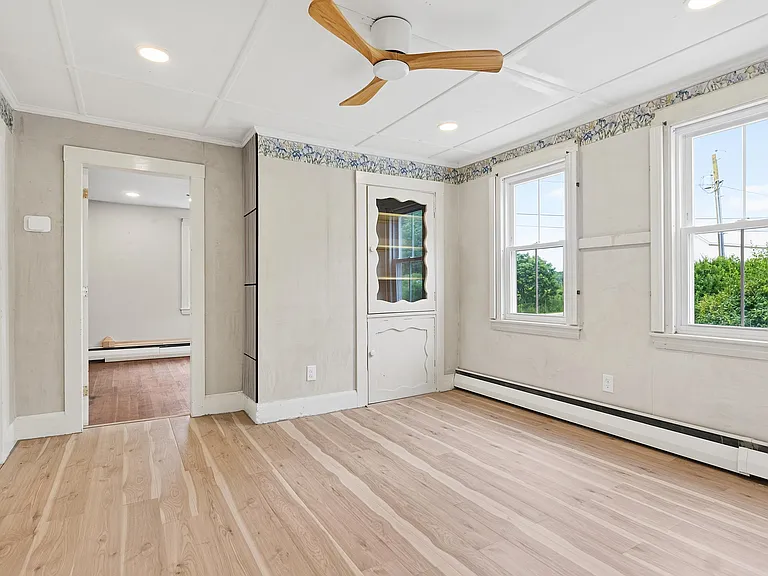 464 Gray Rd — Photo 15