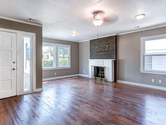 5th image of 306 Oaklawn St