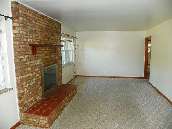 5th image of 4004 Foley Dr