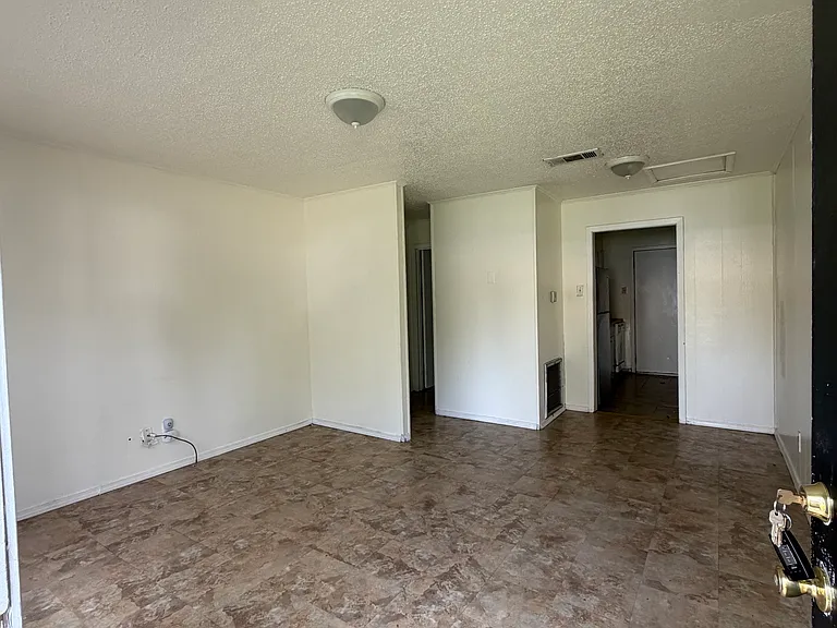 1008 N 8th St #6 — Photo 5