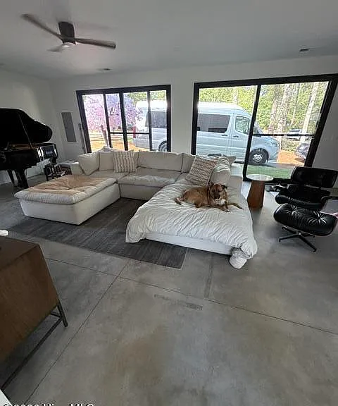 5 Lake Hills Rd — Photo 10